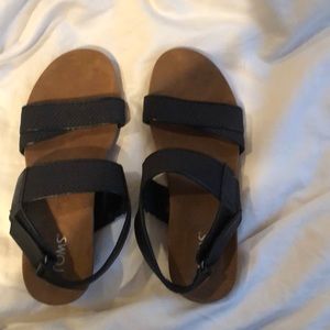 Toms sandals